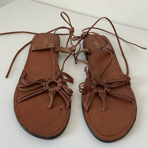 Nomi women’s wrap strap leather sandals — size 10